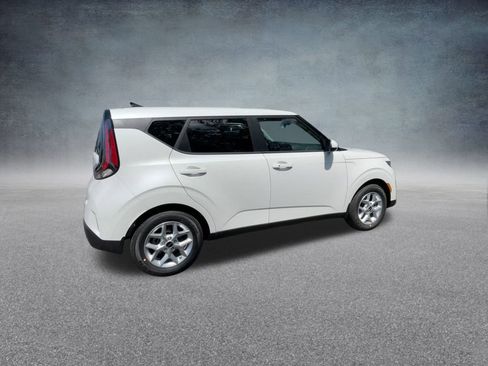 New 2025 Kia Soul S image 24