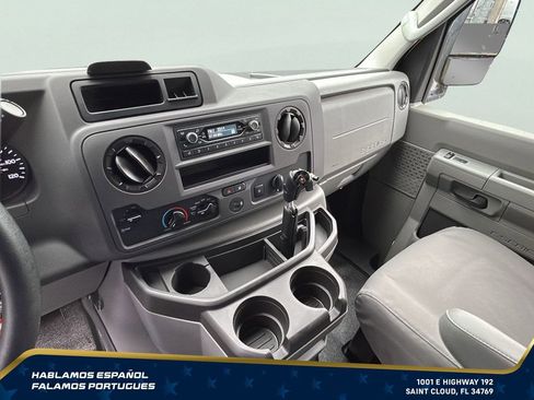 Used 2022 Ford E-450 and Econoline 450 Super Duty RWD image 24