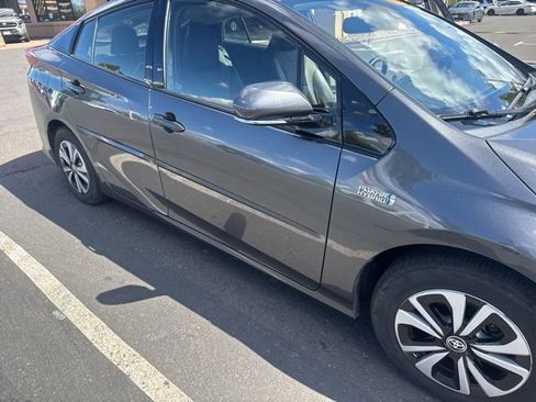 Used 2017 Toyota Prius Prime Advanced w/ Protection Package FWD image 16