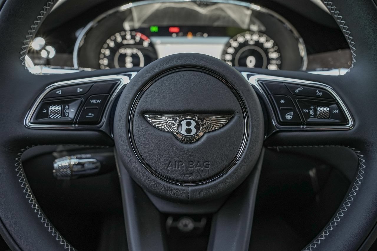 Certified 2025 Bentley Flying Spur Plug-In Hybrid AWD/4WD image 26