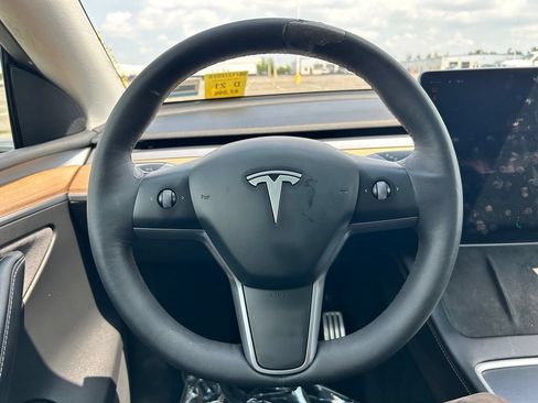 Used 2022 Tesla Model Y Performance AWD/4WD image 21