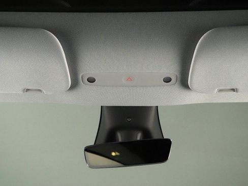 Used 2026 Tesla Model Y Long Range RWD image 66