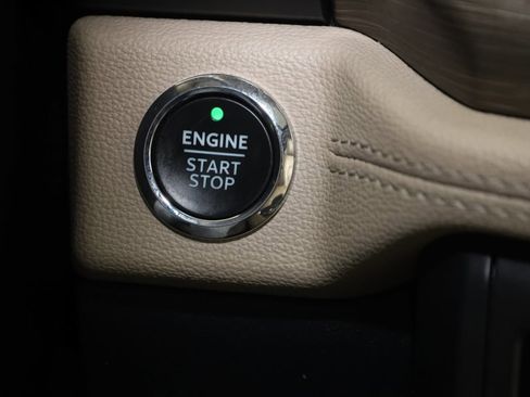 Used 2022 Ford Expedition Limited image 31