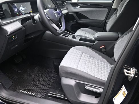 New 2026 Volkswagen Tiguan S FWD image 17
