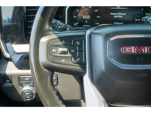 Used 2025 GMC Sierra 1500 SLT AWD/4WD image 8