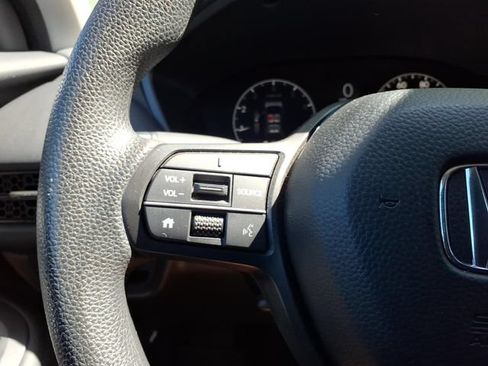 Used 2025 Honda HR-V LX image 23