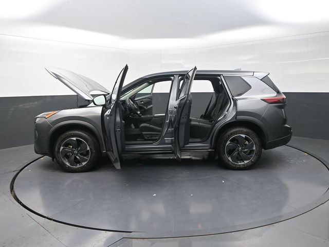 Used 2024 Nissan Rogue SV FWD image 42
