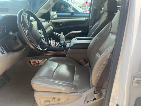 Used 2019 Chevrolet Tahoe Premier RWD image 8