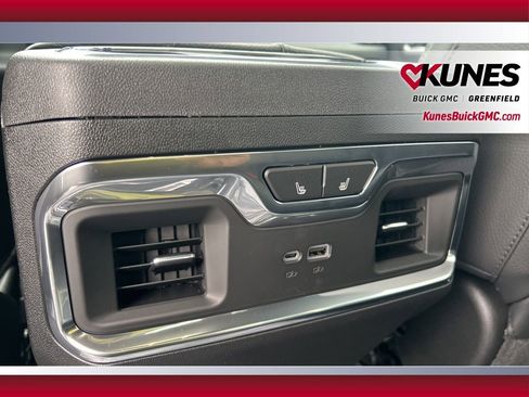 New 2026 GMC Sierra 3500 Denali w/ Denali Reserve Package image 39