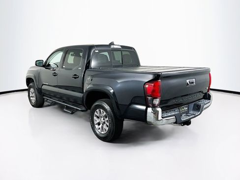 Used 2018 Toyota Tacoma SR5 image 5