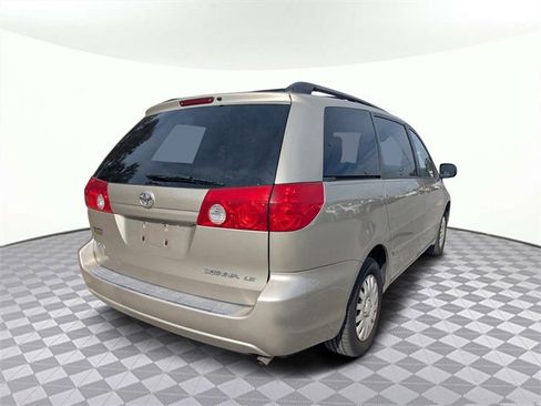 Used 2008 Toyota Sienna LE image 4