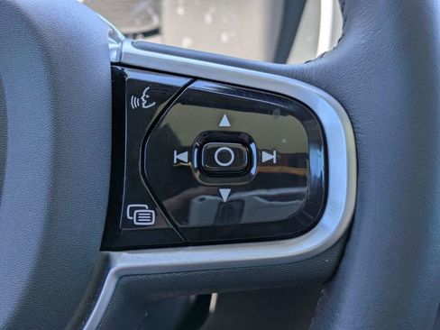 Certified 2022 Volvo XC90 T6 Inscription w/ Advanced Package AWD/4WD image 37