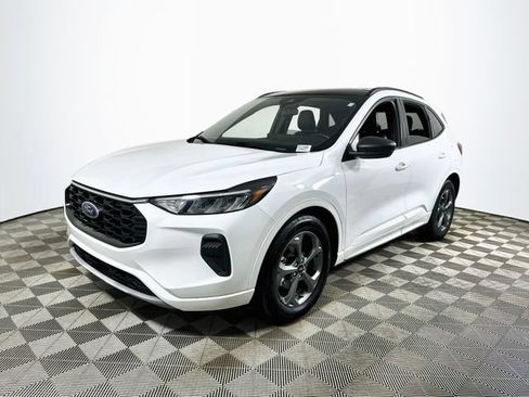 Used 2023 Ford Escape ST-Line w/ Tech Pack #1 FWD image 7
