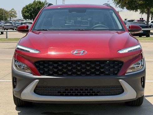 Used 2023 Hyundai Kona SEL FWD image 7