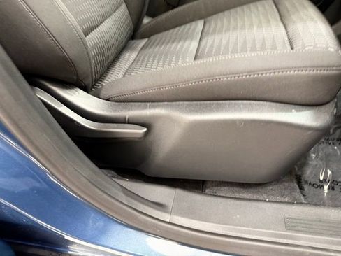 New 2026 Chevrolet Equinox LT w/ Midnight Edition image 17