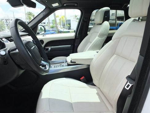 Used 2019 Land Rover Range Rover Sport HSE AWD/4WD image 17