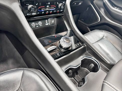 Used 2022 Jeep Grand Cherokee Limited 4xe w/ MOPAR Finishing Package AWD/4WD image 19