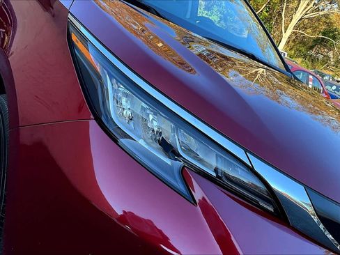 Certified 2023 Toyota Sienna XLE image 27