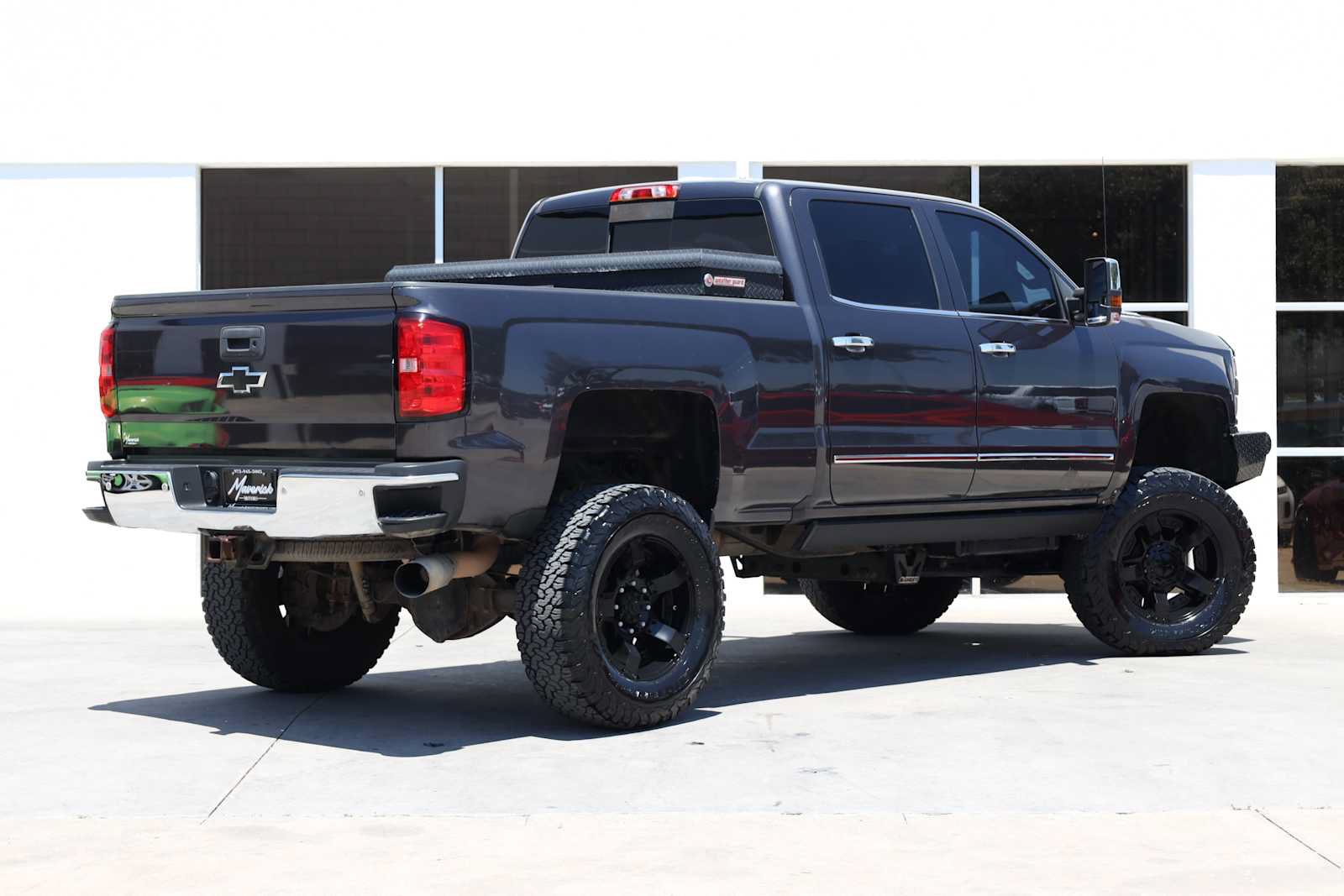 Used 2015 Chevrolet Silverado 2500 LTZ w/ Duramax Plus Package AWD/4WD image 8