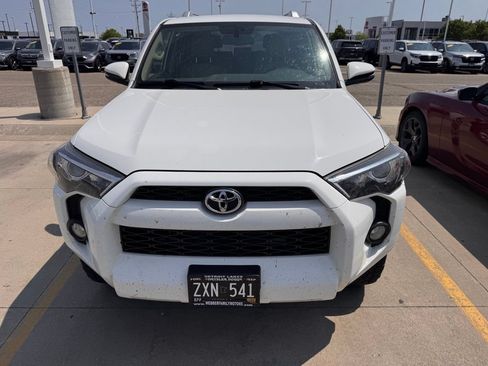 Used 2018 Toyota 4Runner SR5 Premium AWD/4WD image 10