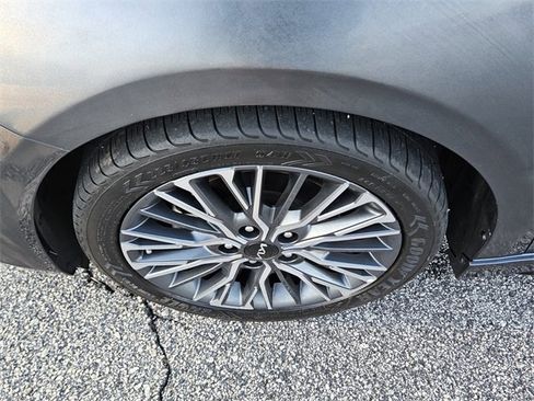 Used 2023 Kia Forte GT-Line image 18