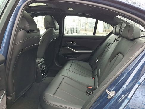 Used 2024 BMW 330i xDrive Sedan AWD/4WD image 12