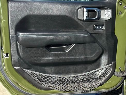 Used 2022 Jeep Wrangler Unlimited Rubicon 4xe w/ Steel Bumper Group image 13