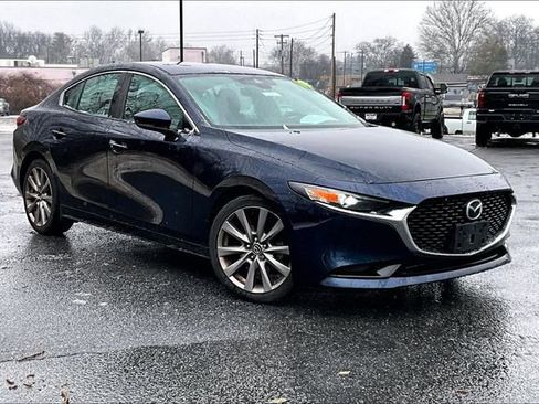 Used 2019 MAZDA MAZDA3 Sedan w/ Select Package image 2