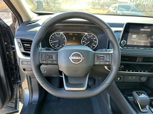 New 2026 Nissan Rogue SV image 24