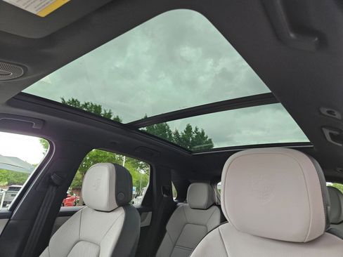 New 2026 Porsche Cayenne E-Hybrid AWD/4WD image 27