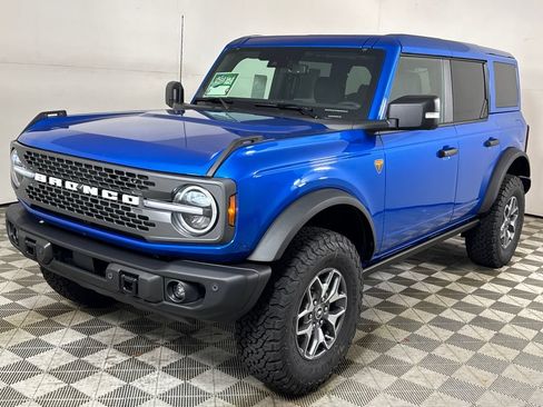 Used 2025 Ford Bronco Badlands AWD/4WD image 19