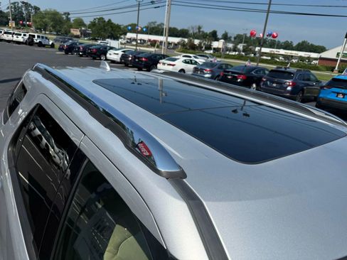 Used 2017 Ford Explorer Limited image 58