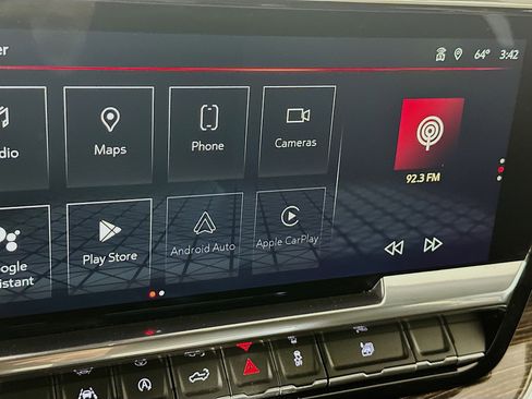 Used 2023 GMC Sierra 1500 Elevation image 21