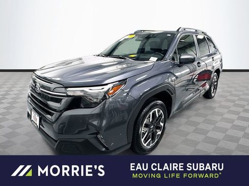 Used 2025 Subaru Forester Premium image 1
