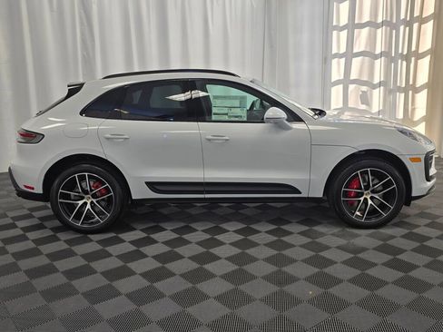New 2026 Porsche Macan S image 8