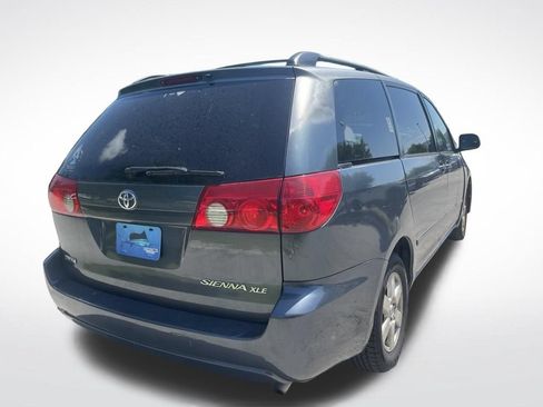 Used 2006 Toyota Sienna XLE w/ XLE Pkg 3 FWD image 6