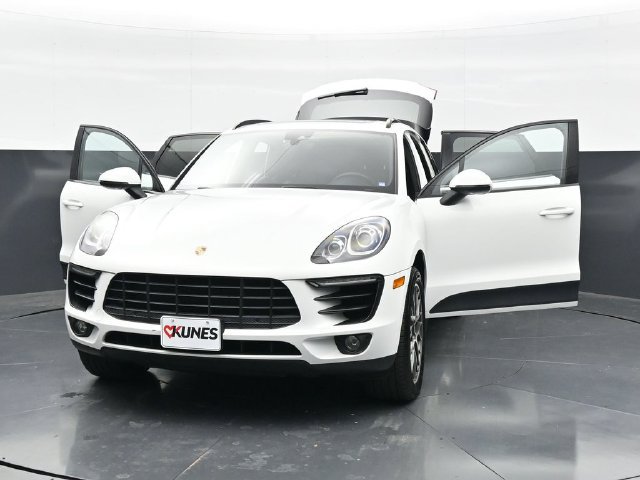 Used 2017 Porsche Macan S AWD/4WD image 53