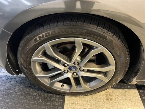 Used 2017 Ford Fusion SE image 8