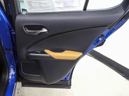 Used 2025 Lexus UX 300h AWD w/ Accessory Package (Z1) image 23