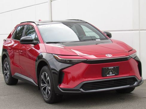 Used 2024 Toyota bZ4X AWD w/ Weather Package image 2