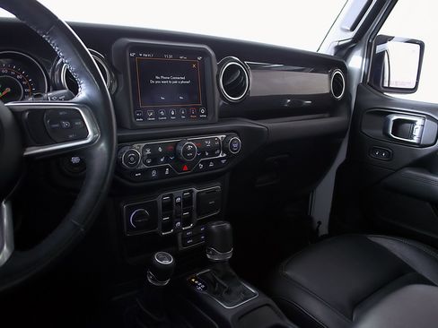 Used 2021 Jeep Wrangler Unlimited Sahara AWD/4WD image 27