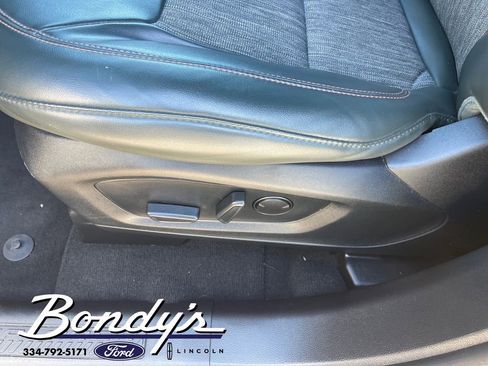 Used 2023 Ford Explorer Timberline image 9