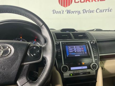 Used 2013 Toyota Camry XLE w/ Leather Pkg image 26