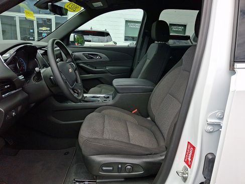 Certified 2023 Chevrolet Traverse LT FWD image 15