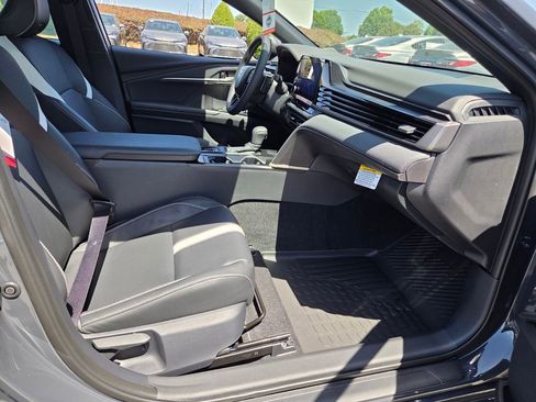New 2026 Toyota Camry SE FWD image 15