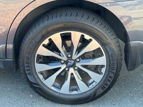 Used 2017 Subaru Outback 3.6R Limited image 6