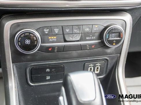 Used 2021 Ford EcoSport SE FWD image 26