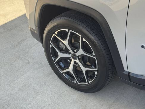 Used 2025 Jeep Compass Limited AWD/4WD image 26