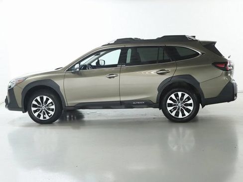 Used 2024 Subaru Outback Touring AWD/4WD image 38
