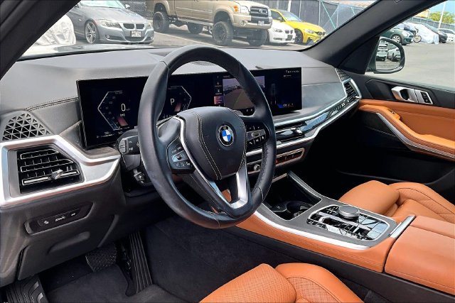 Used 2024 BMW X5 xDrive40i AWD/4WD image 14